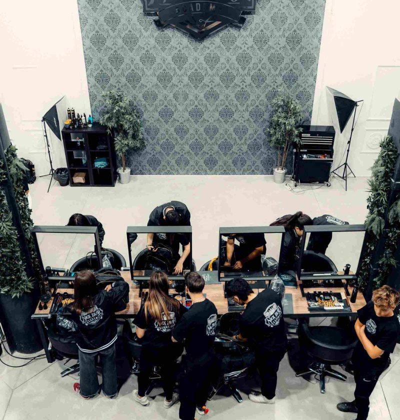 CURSO DE INICIACIÓN en BARBERÍA, Peluquería y Estética Masculina